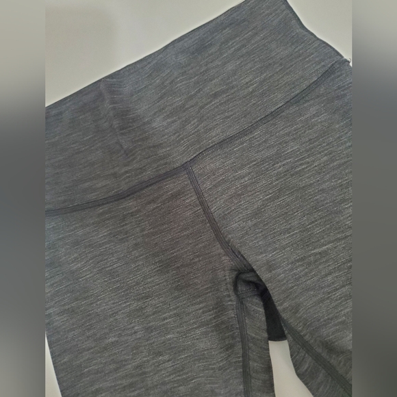 Lululemon 7/8 Leggings Size 6 - Picture 4 of 9